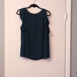 H&M ruffled sleeveless shirt